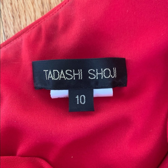 Tadashi Shoji one shoulder rose dress - Picture 2 of 4